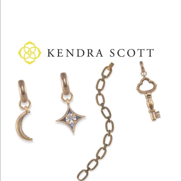 Kendra Scott Jewelry - Kendra Scott
Go Beyond Chain Link Bracelet